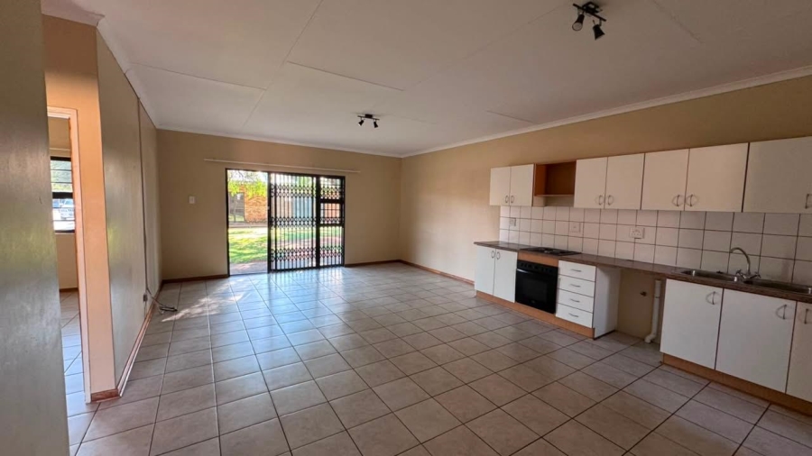 1 Bedroom Property for Sale in Rhodesdene Northern Cape